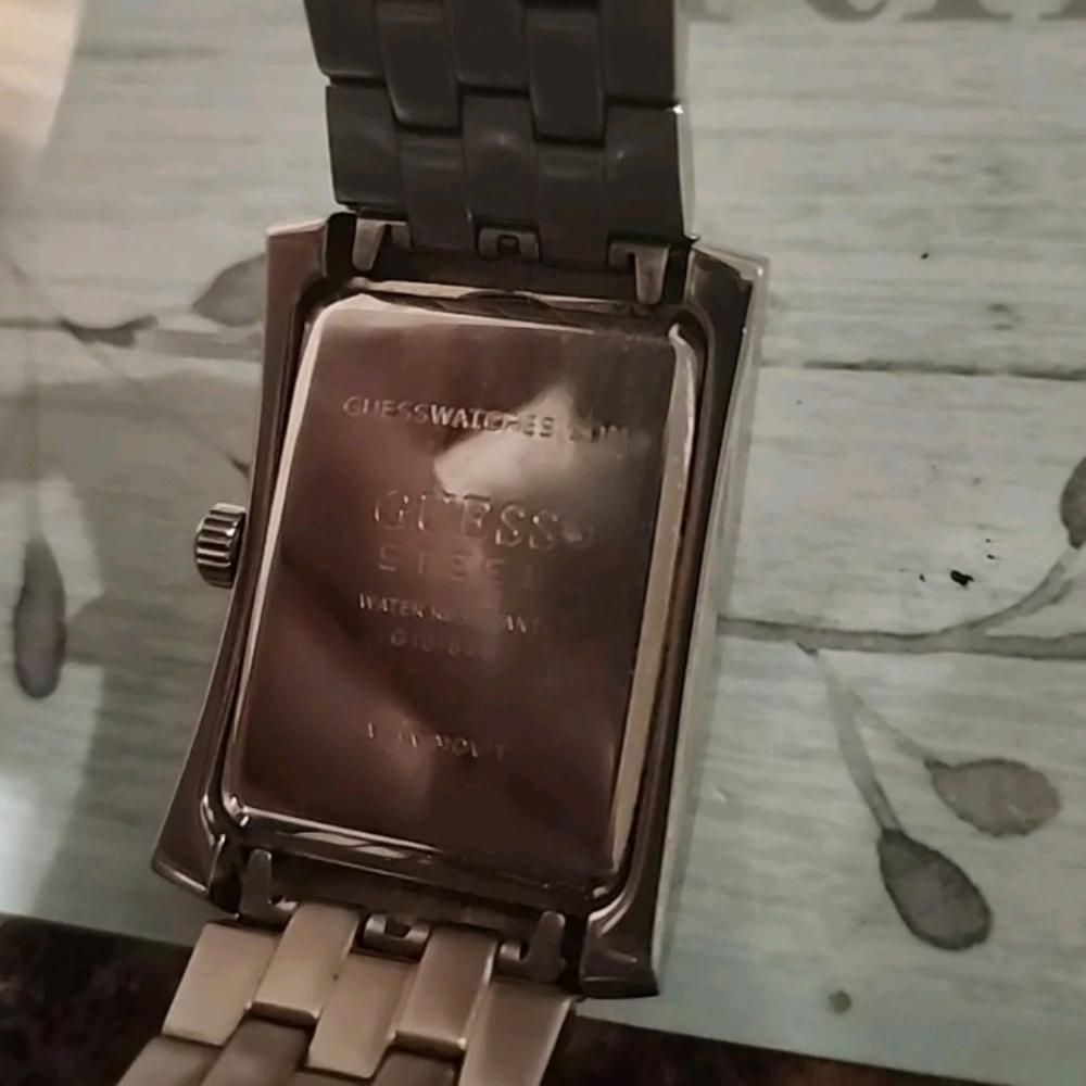 Guess Watch